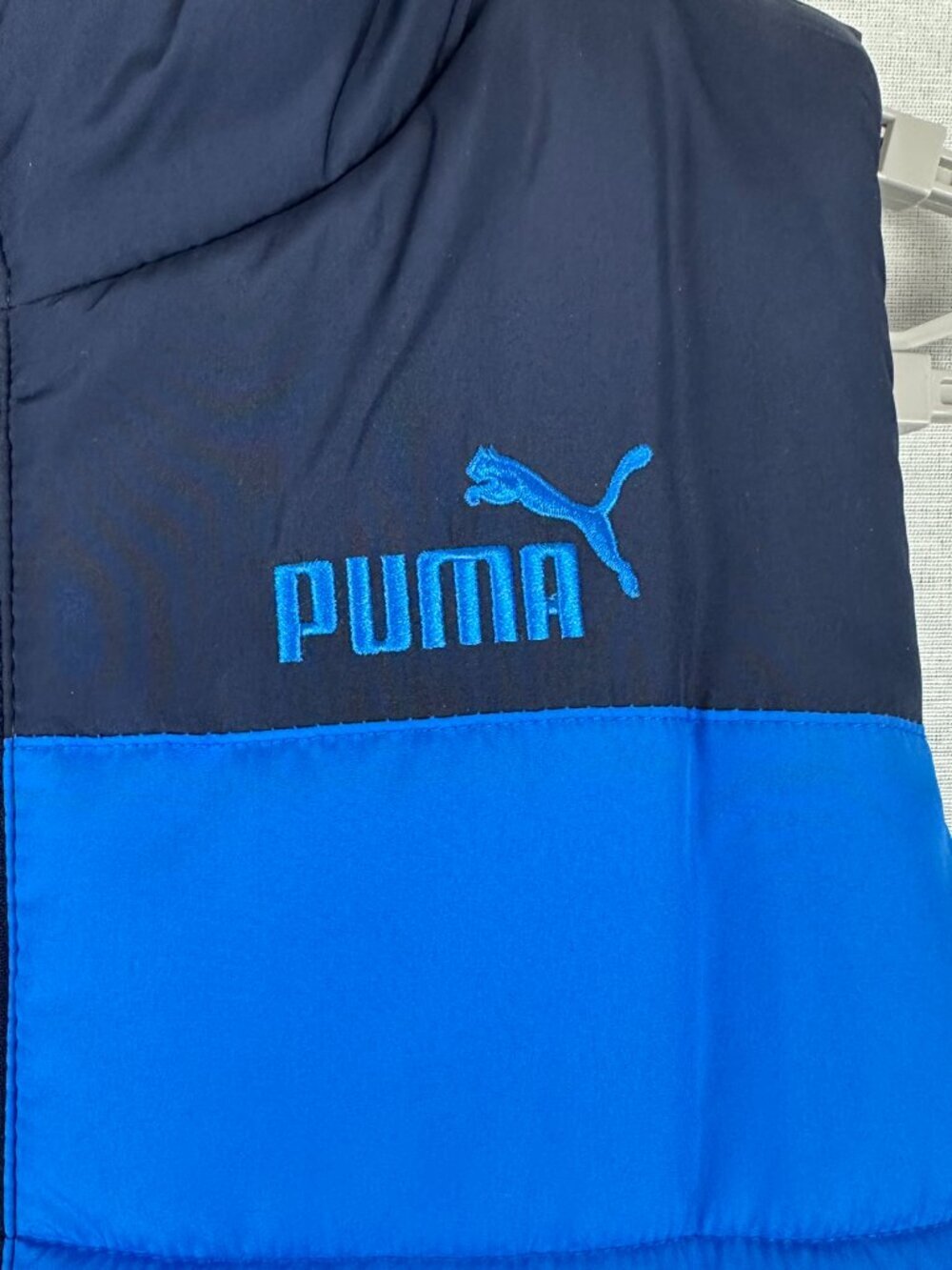 PUMA BOYS SLEEVELESS PUFFER VEST BLUE AND NAVY COLOR, FULL ZIP FRONT,SIZE M10/12 - Picture 2 of 9